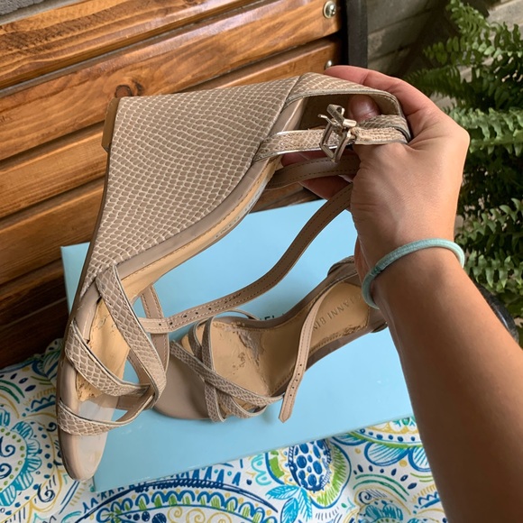 Wedge heels! - Picture 4 of 4